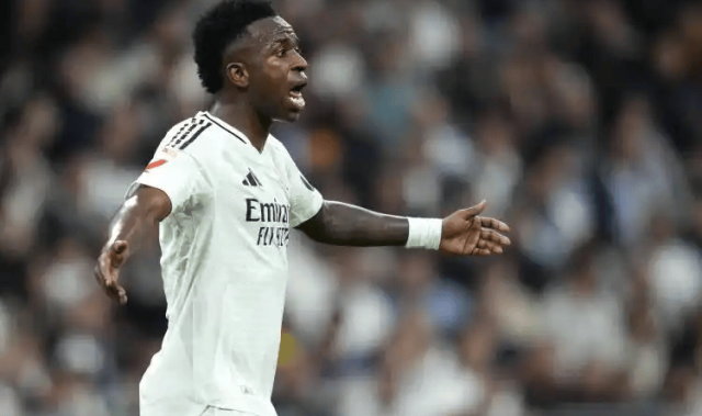 仅排金球奖第16！维尼修斯断崖式下滑，网友：以后还是低调点吧