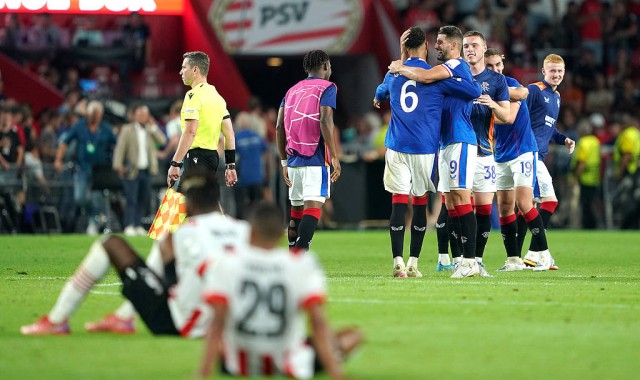 周二017欧冠激战：PSV埃因霍温难挡那不勒斯锋芒，比分预测揭晓！