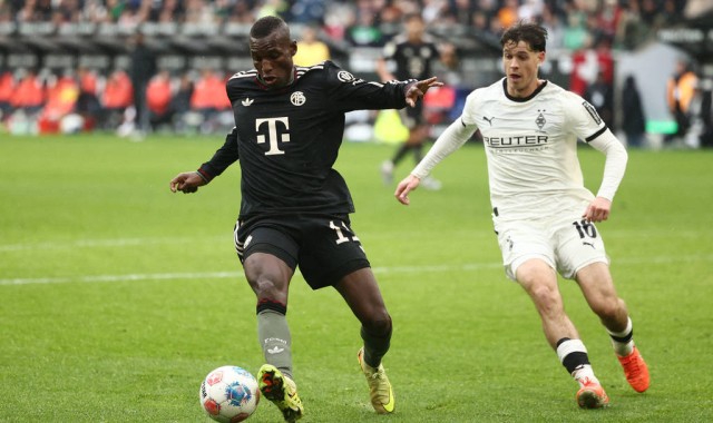 德甲-17岁卡尔连场破门韩国归化染红 拜仁3-0十人门兴