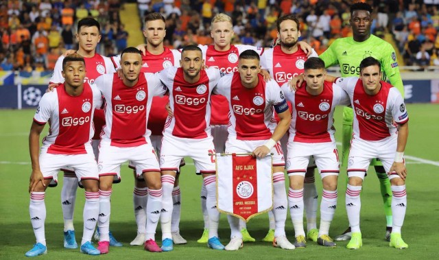 荷甲欧冠资格卡位战！阿贾克斯主场迎战阿尔克马尔：上游劲旅谁能抢占先机？